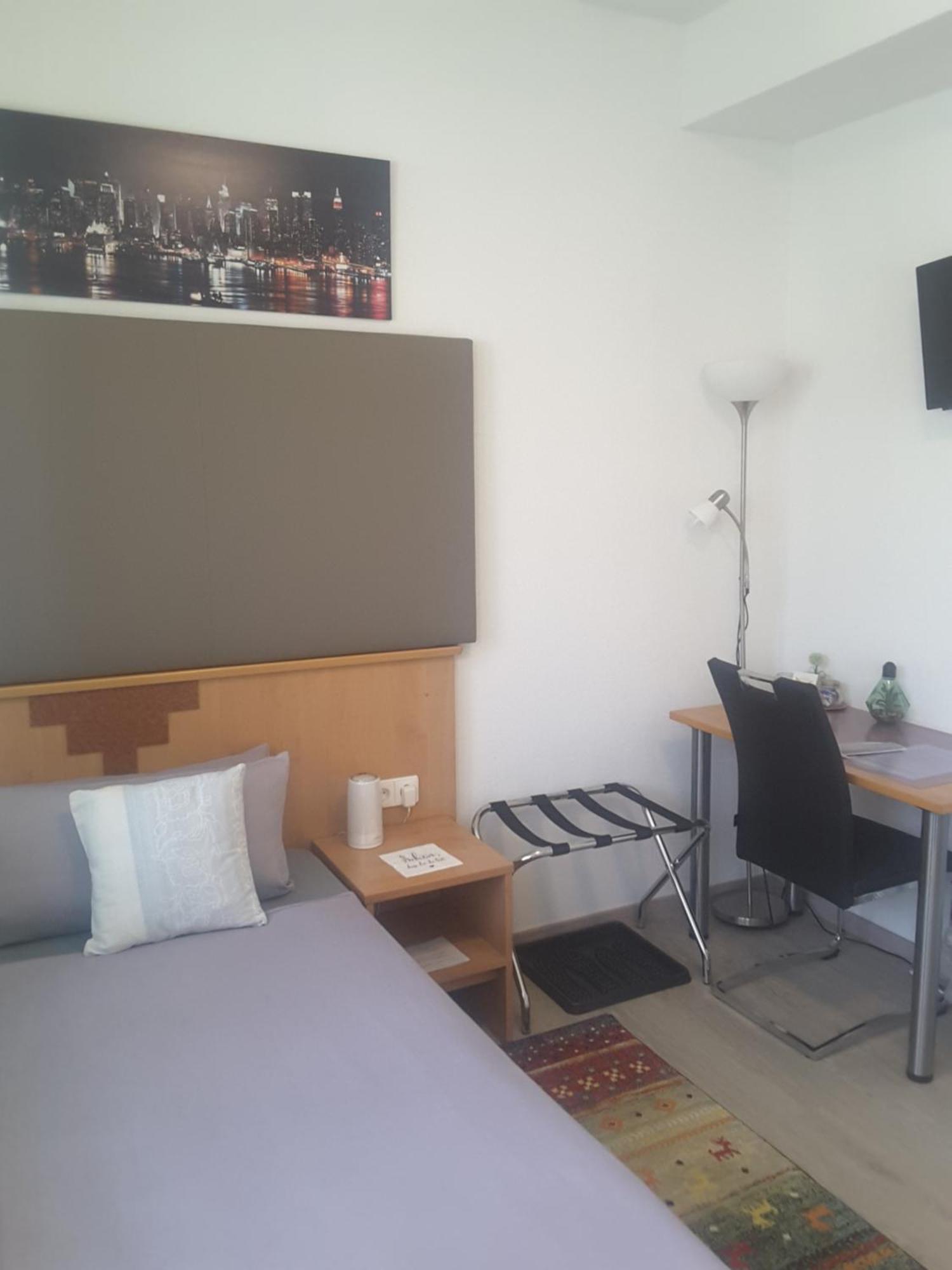 Hotel Post Mühlacker Esterno foto
